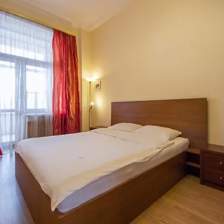 On Khreschatyk Apartment Kyiv